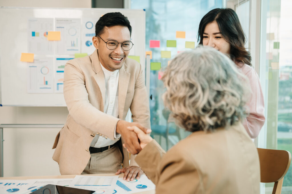 O futuro pertence às parcerias inteligentes, tendências que transformarão sua gestão de pessoas em 2026